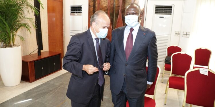 L’Album photos de la cérémonie de présentation des vœux de nouvel an des armées et du corps diplomatique au Chef de l’Etat Alassane Ouattara. . Photos : Saint Cyrille