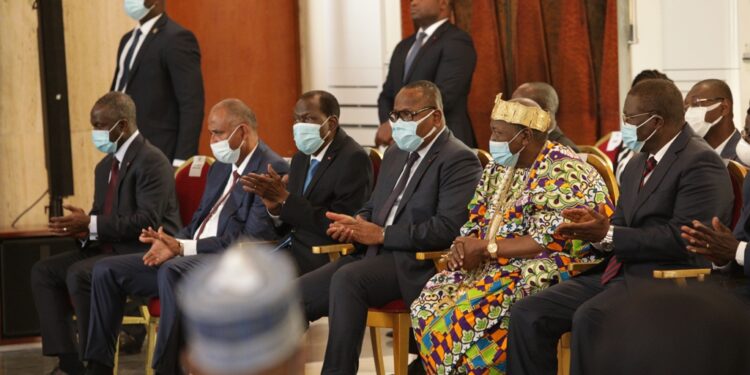 L’Album photos de la cérémonie de présentation des vœux de nouvel an des armées et du corps diplomatique au Chef de l’Etat Alassane Ouattara. . Photos : Saint Cyrille