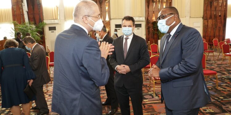 L’Album photos de la cérémonie de présentation des vœux de nouvel an des armées et du corps diplomatique au Chef de l’Etat Alassane Ouattara. . Photos : Saint Cyrille