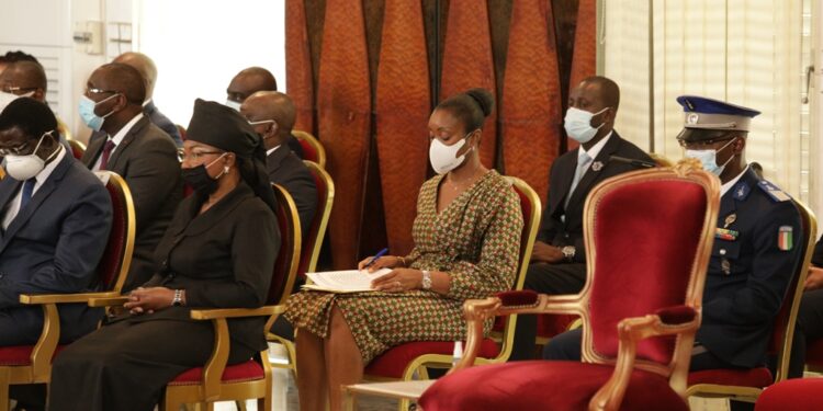 L’Album photos de la cérémonie de présentation des vœux de nouvel an des armées et du corps diplomatique au Chef de l’Etat Alassane Ouattara. . Photos : Saint Cyrille