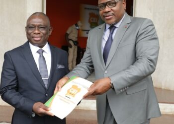 Côte d’Ivoire : le ministre de la réconciliation et la CEI mettent ensemble leur synergie pour des législatives apaisées