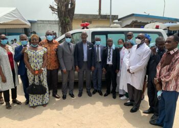 Marcory: Le député Idi Traoré remet une ambulance neuve à l’hôpital général