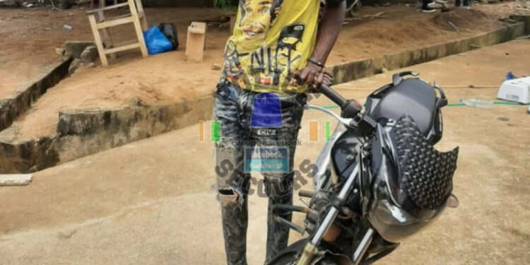 Abidjan: des braqueurs à moto tirent sur des chinois et emportent 3 millions FCFA en plein Plateau