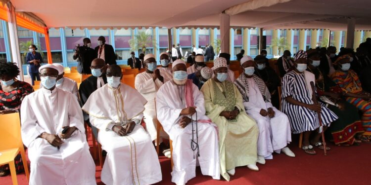 L’album photos de l’hommage de la nation au Premier ministre Hamed Bakayoko le mercredi 17 mars sur l’esplanade de la présidence de la République. Photos : Frat-Mat