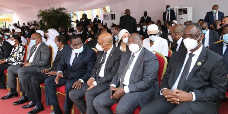 L’album photos de l’hommage de la nation au Premier ministre Hamed Bakayoko le mercredi 17 mars sur l’esplanade de la présidence de la République. Photos : Frat-Mat