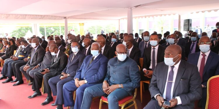 L’album photos de l’hommage de la nation au Premier ministre Hamed Bakayoko le mercredi 17 mars sur l’esplanade de la présidence de la République. Photos : Frat-Mat