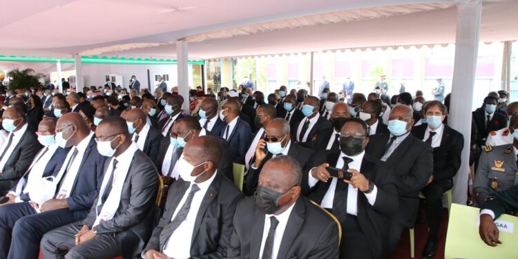 L’album photos de l’hommage de la nation au Premier ministre Hamed Bakayoko le mercredi 17 mars sur l’esplanade de la présidence de la République. Photos : Frat-Mat