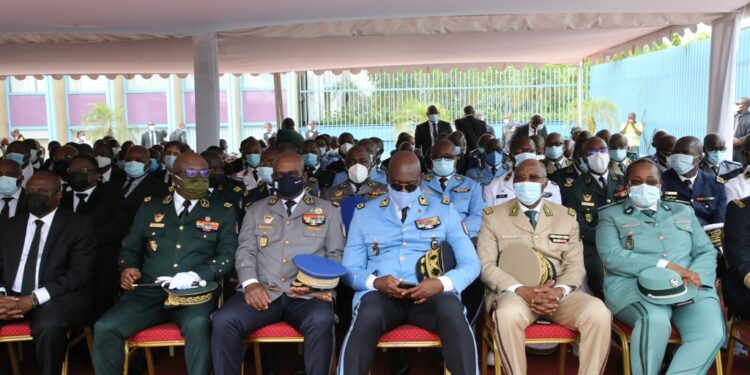 L’album photos de l’hommage de la nation au Premier ministre Hamed Bakayoko le mercredi 17 mars sur l’esplanade de la présidence de la République. Photos : Frat-Mat