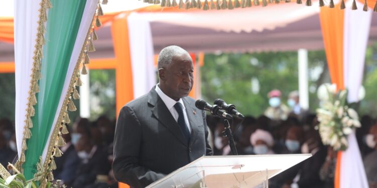 L’album photos de l’hommage de la nation au Premier ministre Hamed Bakayoko le mercredi 17 mars sur l’esplanade de la présidence de la République. Photos : Frat-Mat