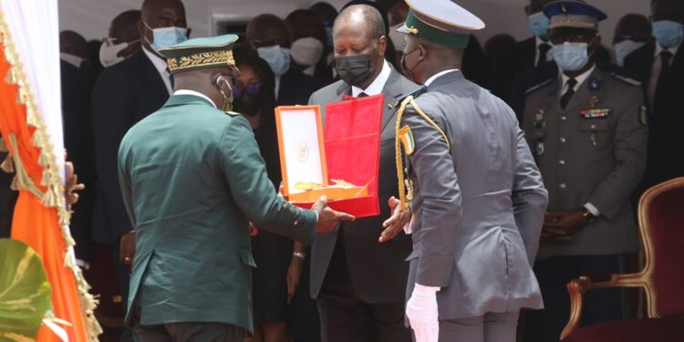 L’album photos de l’hommage de la nation au Premier ministre Hamed Bakayoko le mercredi 17 mars sur l’esplanade de la présidence de la République. Photos : Frat-Mat