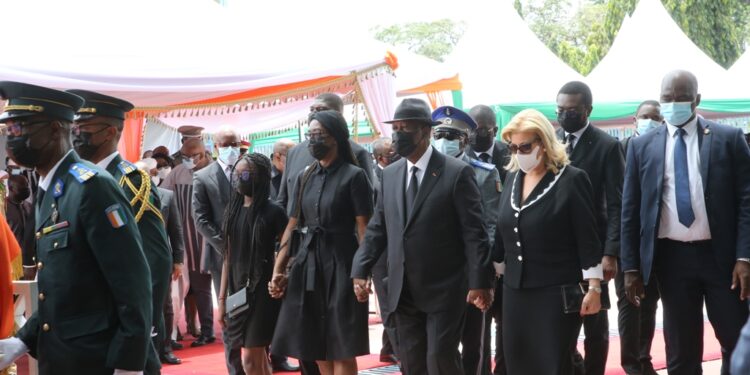 L’album photos de l’hommage de la nation au Premier ministre Hamed Bakayoko le mercredi 17 mars sur l’esplanade de la présidence de la République. Photos : Frat-Mat