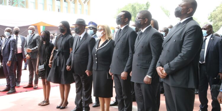 L’album photos de l’hommage de la nation au Premier ministre Hamed Bakayoko le mercredi 17 mars sur l’esplanade de la présidence de la République. Photos : Frat-Mat