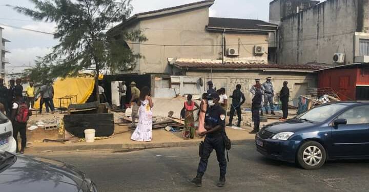 Cocody: La mairie dégage les occupations anarchiques du carrefour Bluetooth à Angré 7ème tranche