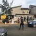 Cocody: La mairie dégage les occupations anarchiques du carrefour Bluetooth à Angré 7ème tranche