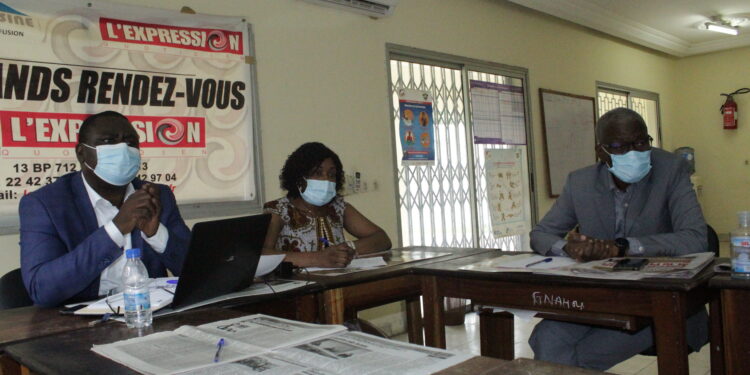 Manipulation de l’information/En visite à l’Expression: Le président de l’Anp exhorte à la prudence