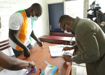 L’album photos du scrutin législatif du 6 mars sur l’étendue du territoire national. Photos Saint Cyrille / Dr