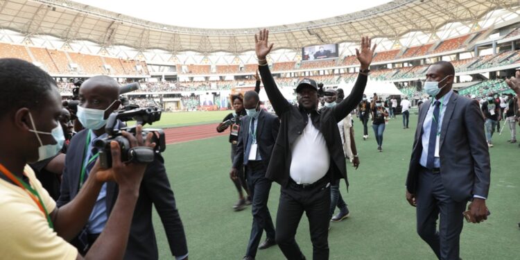 L&rsquo;album photos de l&rsquo;hommage du Rhdp au premier Hamed Bakayoko au stade olympique à Abidjan le mercredi 17 mars. Photos : Saint Cyrille