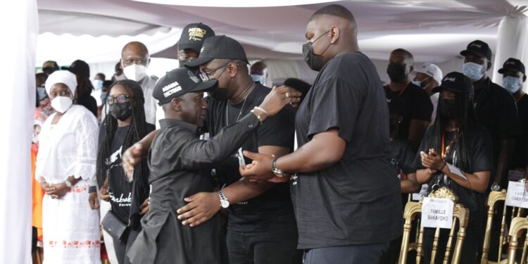 L&rsquo;album photos de l&rsquo;hommage du Rhdp au premier Hamed Bakayoko au stade olympique à Abidjan le mercredi 17 mars. Photos : Saint Cyrille