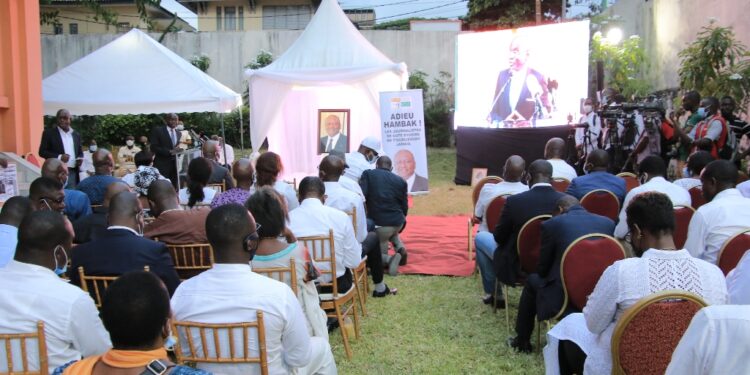 L’album photos de l’hommage des journalistes à feu le Premier ministre Hamed Bakayoko à la maison de la presse à Abidjan-Plateau le 23 mars. Phs/S. C