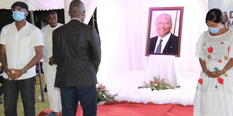 L’album photos de l’hommage des journalistes à feu le Premier ministre Hamed Bakayoko à la maison de la presse à Abidjan-Plateau le 23 mars. Phs/S. C