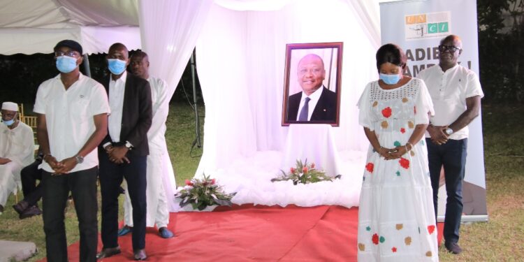 L’album photos de l’hommage des journalistes à feu le Premier ministre Hamed Bakayoko à la maison de la presse à Abidjan-Plateau le 23 mars. Phs/S. C