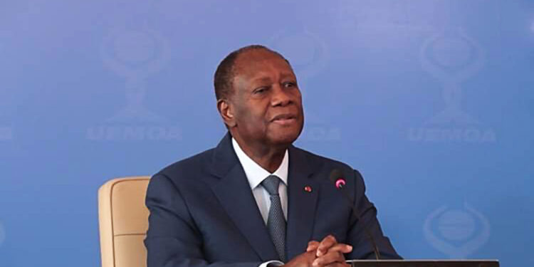 Espace UEMOA : le Président ivoirien Alassane Ouattara annonce un taux de croissance estimé à 5,8% en 2021