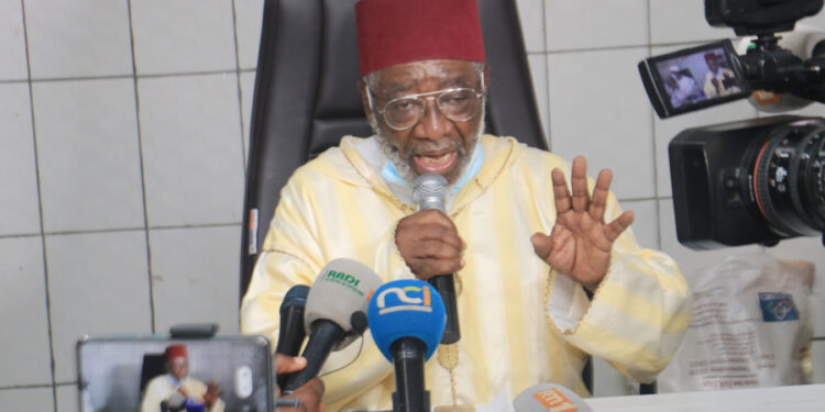 Les images de la remise du don du chef de l’Etat aux Imams, au siège du Cosim à Treicheville le mardi 20 avril (Phs : Dr)