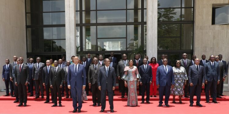 Les photos du 1er conseil des ministres du gouvernement 1 de Patrick ACHI à Abidjan le 7 avril 2021. Phs: Saint Cyrille