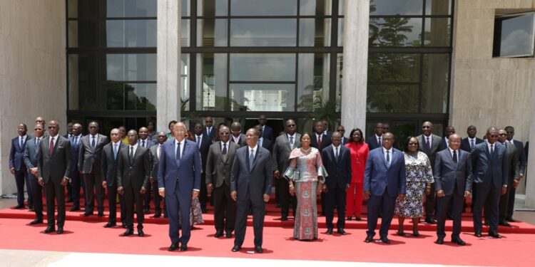 Les photos du 1er conseil des ministres du gouvernement 1 de Patrick ACHI à Abidjan le 7 avril 2021. Phs: Saint Cyrille