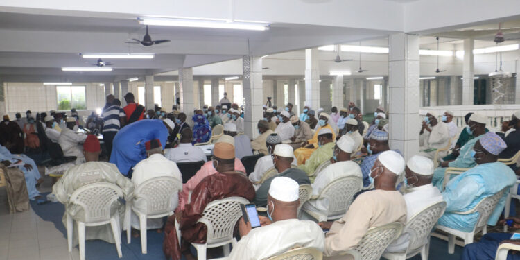 Les images de la remise du don du chef de l’Etat aux Imams, au siège du Cosim à Treicheville le mardi 20 avril (Phs : Dr)