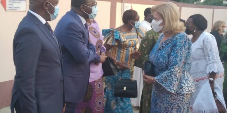 Les photos de la séance de prières demandées par la première dame Dominique Ouattara