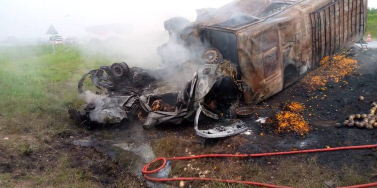 Côte d’Ivoire: 8 morts calcinés dans un accident sur l’autoroute du nord