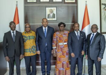 Réconciliation : le Premier Ministre Patrick Achi échange avec des émissaires de l&rsquo;ex-Président Laurent Gbagbo sur les modalités de son retour