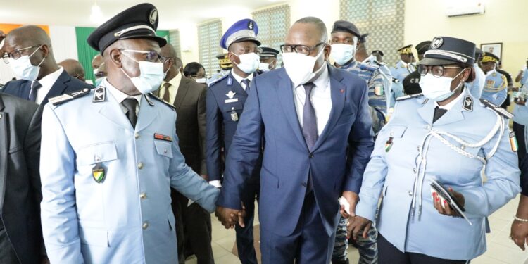 Sortie de la 43e promotion des élèves commissaires de Police vendredi 16 avril à l’école de Police à Abidjan. Photos Saint Cyrille
