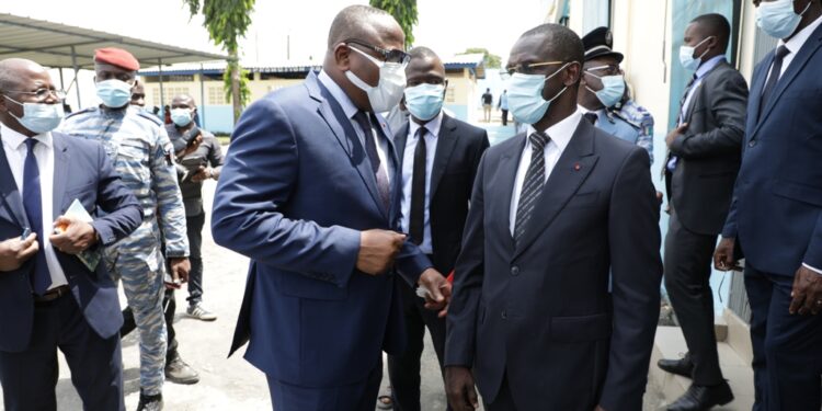 Sortie de la 43e promotion des élèves commissaires de Police vendredi 16 avril à l’école de Police à Abidjan. Photos Saint Cyrille