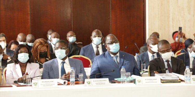 La clôture du séminaire gouvernemental qui s’est tenu du 21 au 23 avril 2021, au palais présidentiel en images. Photos Saint Cyrille