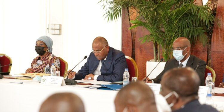 La clôture du séminaire gouvernemental qui s’est tenu du 21 au 23 avril 2021, au palais présidentiel en images. Photos Saint Cyrille