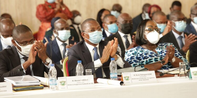 La clôture du séminaire gouvernemental qui s’est tenu du 21 au 23 avril 2021, au palais présidentiel en images. Photos Saint Cyrille