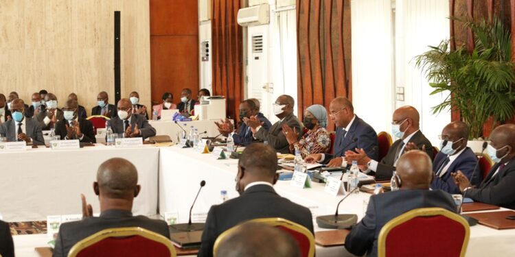 La clôture du séminaire gouvernemental qui s’est tenu du 21 au 23 avril 2021, au palais présidentiel en images. Photos Saint Cyrille