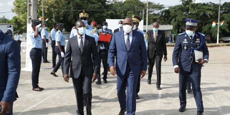 Sortie de la 43e promotion des élèves commissaires de Police vendredi 16 avril à l’école de Police à Abidjan. Photos Saint Cyrille
