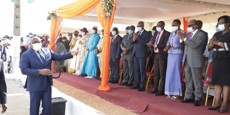 Sortie de la 43e promotion des élèves commissaires de Police vendredi 16 avril à l’école de Police à Abidjan. Photos Saint Cyrille