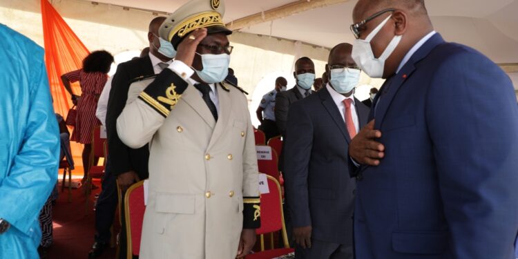 Sortie de la 43e promotion des élèves commissaires de Police vendredi 16 avril à l’école de Police à Abidjan. Photos Saint Cyrille