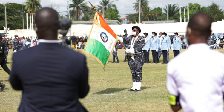Sortie de la 43e promotion des élèves commissaires de Police vendredi 16 avril à l’école de Police à Abidjan. Photos Saint Cyrille