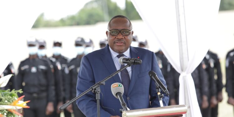 Sortie de la 43e promotion des élèves commissaires de Police vendredi 16 avril à l’école de Police à Abidjan. Photos Saint Cyrille