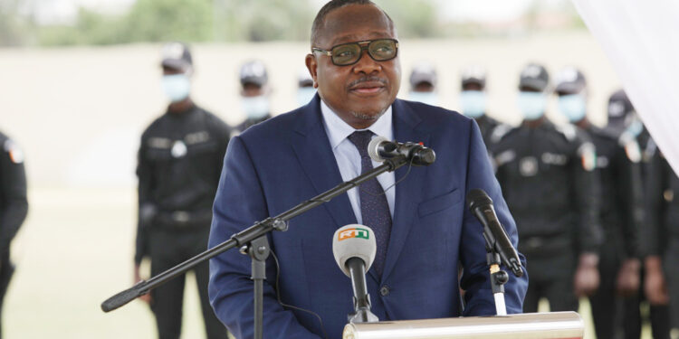 Sortie de la 43e promotion des élèves commissaires de Police vendredi 16 avril à l’école de Police à Abidjan. Photos Saint Cyrille