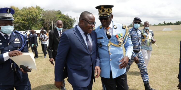 Sortie de la 43e promotion des élèves commissaires de Police vendredi 16 avril à l’école de Police à Abidjan. Photos Saint Cyrille