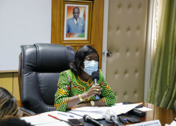 Côte d’Ivoire: « 3.000 enseignants syndicalistes » payés à ne rien faire (ministre)