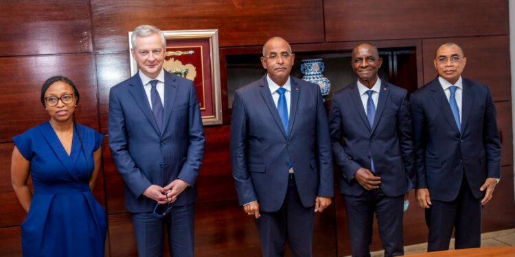 Economie : la France apporte un appui financier aux entreprises ivoiriennes impactées par la Covid-19