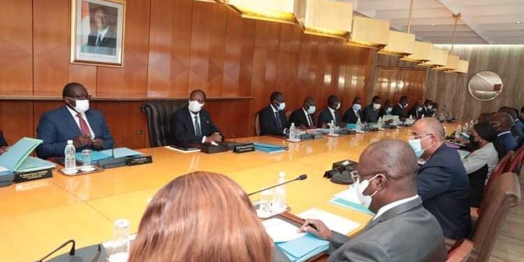 Côte d’Ivoire: création d’une chambre de jugement spécialisée en matière de criminalité financière