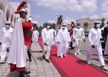 40 jours après son décès, le président Ouattara prie pour Cheick Aïma Mamadou TRAORE